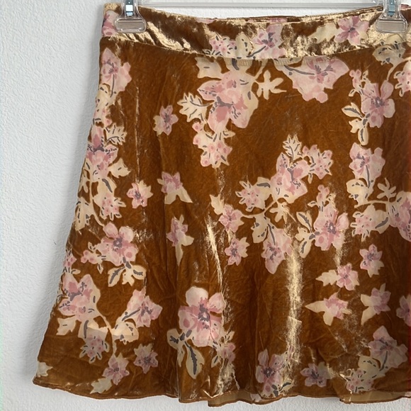 Free People Margaux Velvet Floral Mini Skirt 10 - Picture 5 of 16